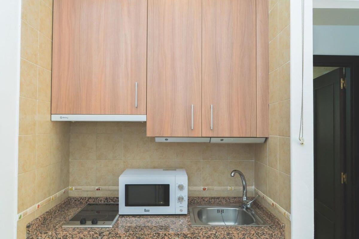 Centrico Apartamento En Calle Carreteria - Málaga Eksteriør billede
