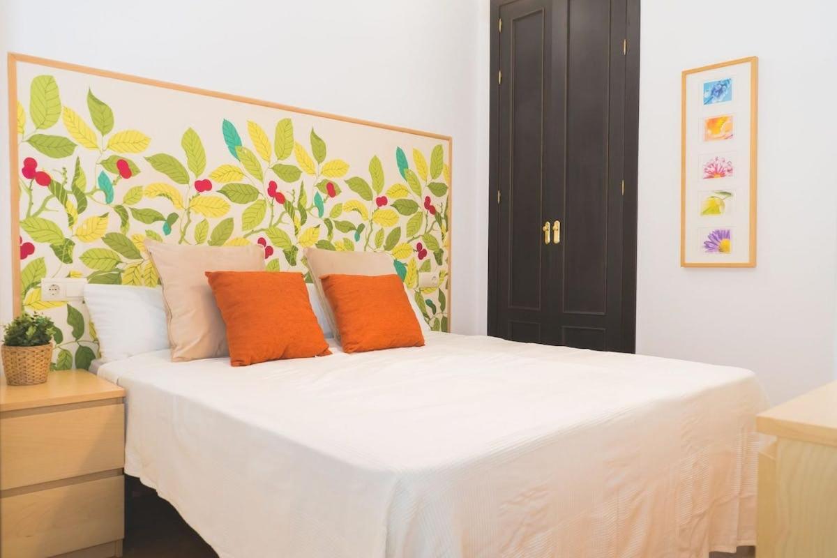 Centrico Apartamento En Calle Carreteria - Málaga Eksteriør billede